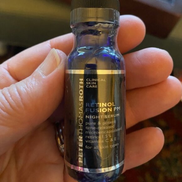New Sealed Peter Thomas Roth Retinol Fusion PM Serum .4 fl oz - Picture 3 of 3
